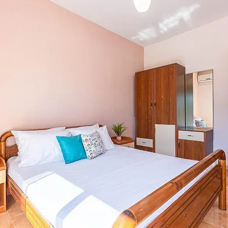 Radhima Res 3 - Double Room, Sea View *